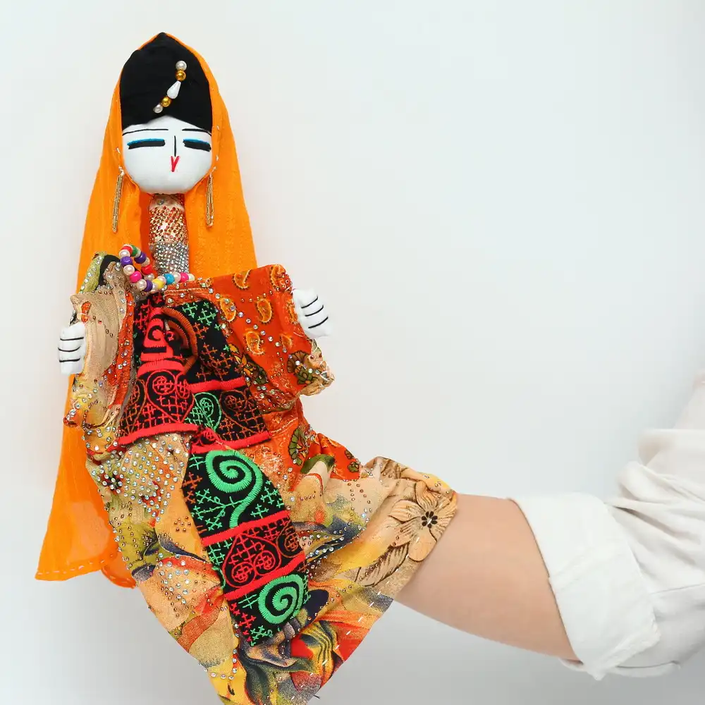 عروسک دست ساز نمایشی تاجمیر