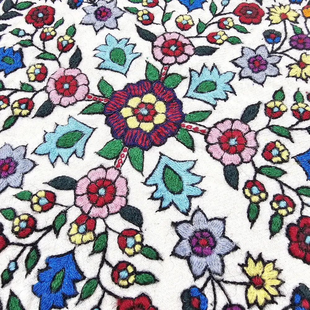 رومیزی پته دوزی گرد رومیزی پته دوزی گرد