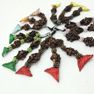 سنجاق سینه میخک