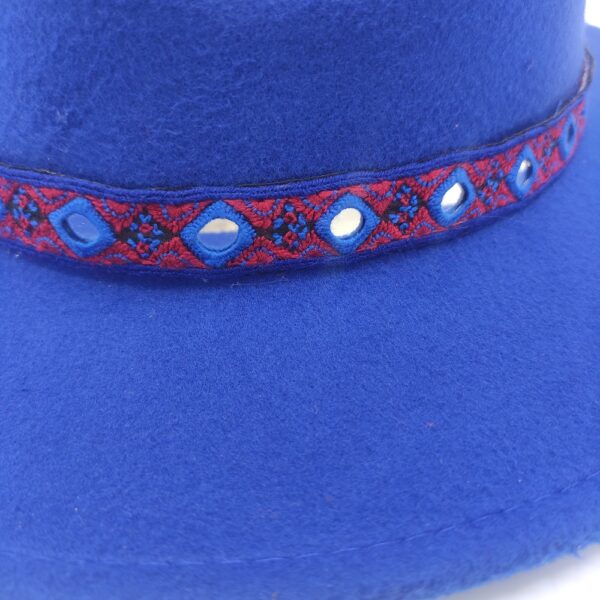 کلاه شاپو آبی سوزندوزی