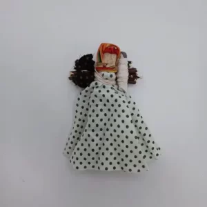 عروسک بومی سرخدال