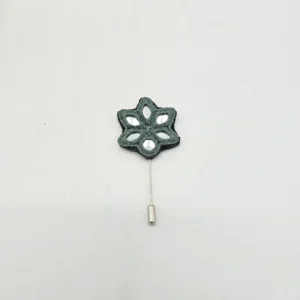 سنجاق سینه سوزندوزی گلپر آبی