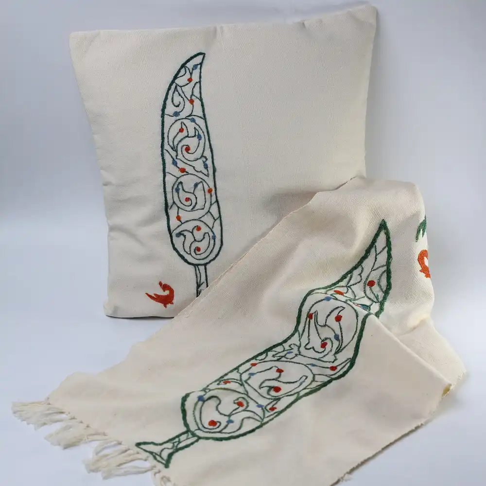 رانر گلدوزی طرح سرو