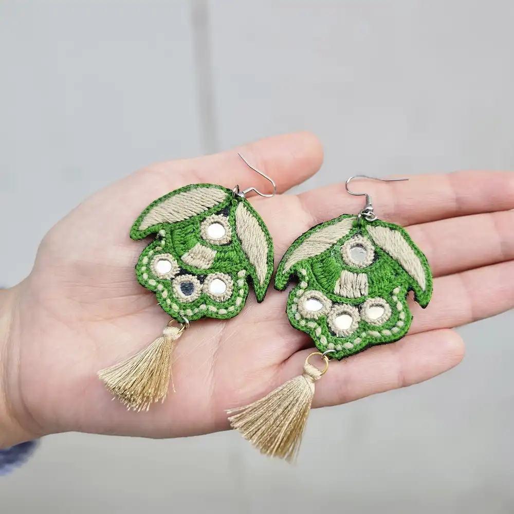 گوشواره سوزندوزی طرح گاندو سبز