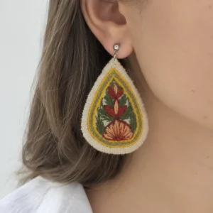 گوشواره پته دوزی طرح اشکی