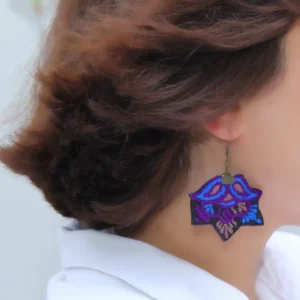 گوشواره سوزندوزی بلوچی ماهکان بنفش