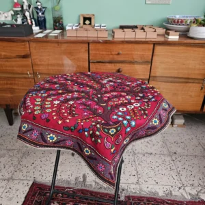 رومیزی پته‌دوزی درخت زندگی قرمز آستر دار