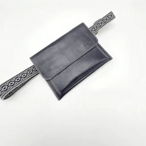 کیف کمری و کراس‌بادی چرم سورمه‌ای