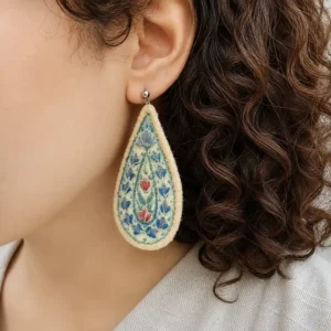 گوشواره پتهدوزی طرح سرو آبی